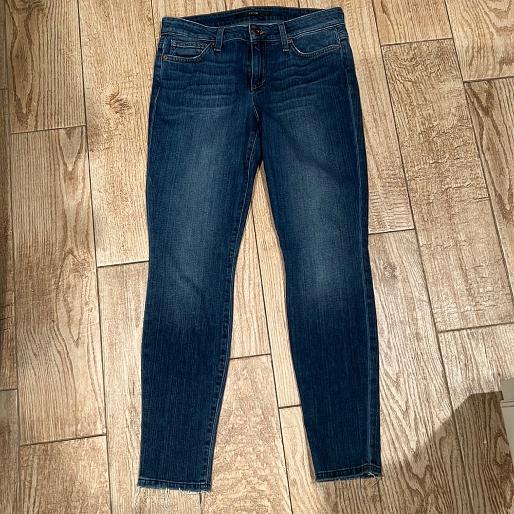 Joes “skinny ankle” size 28
